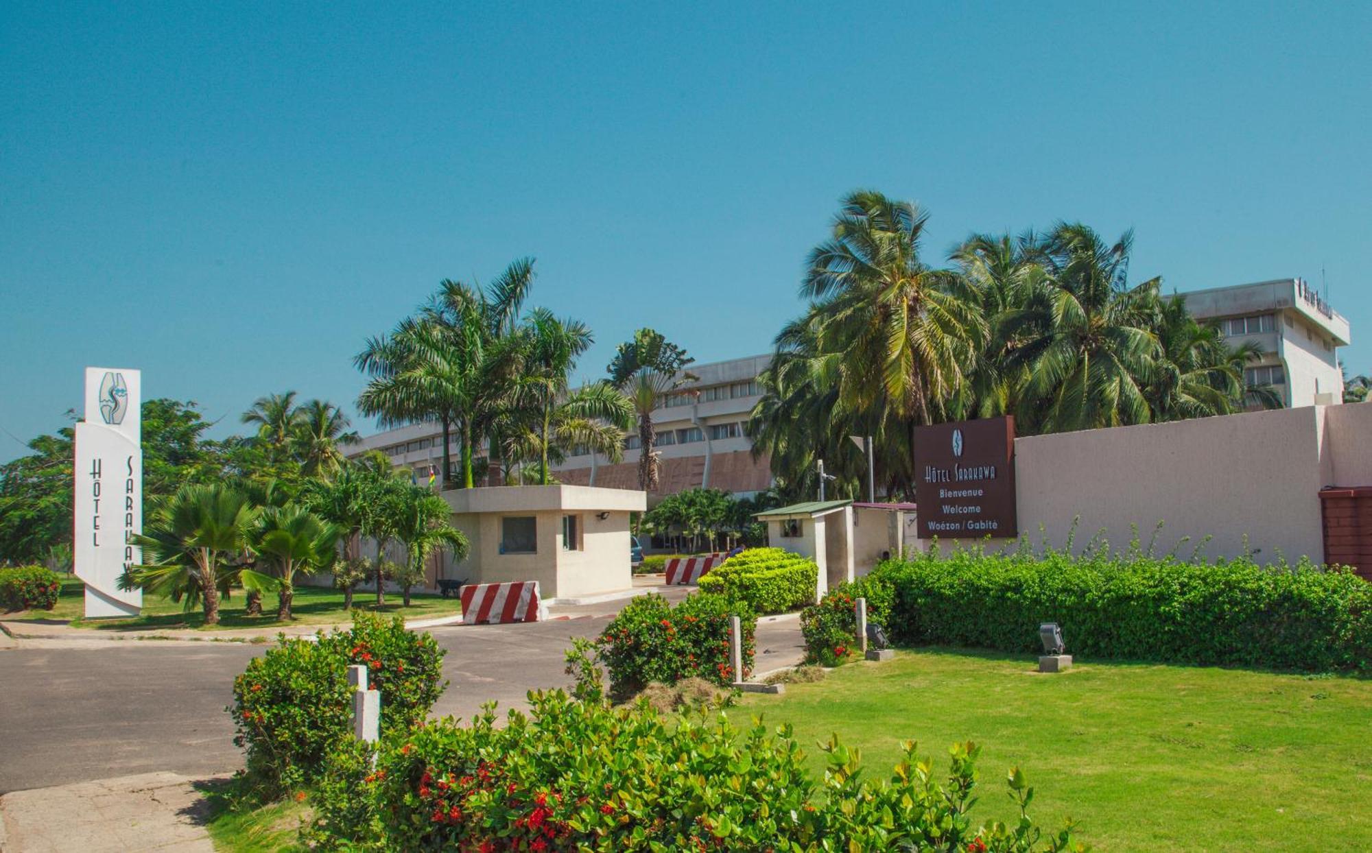 Hotel Sarakawa Λομέ Εξωτερικό φωτογραφία