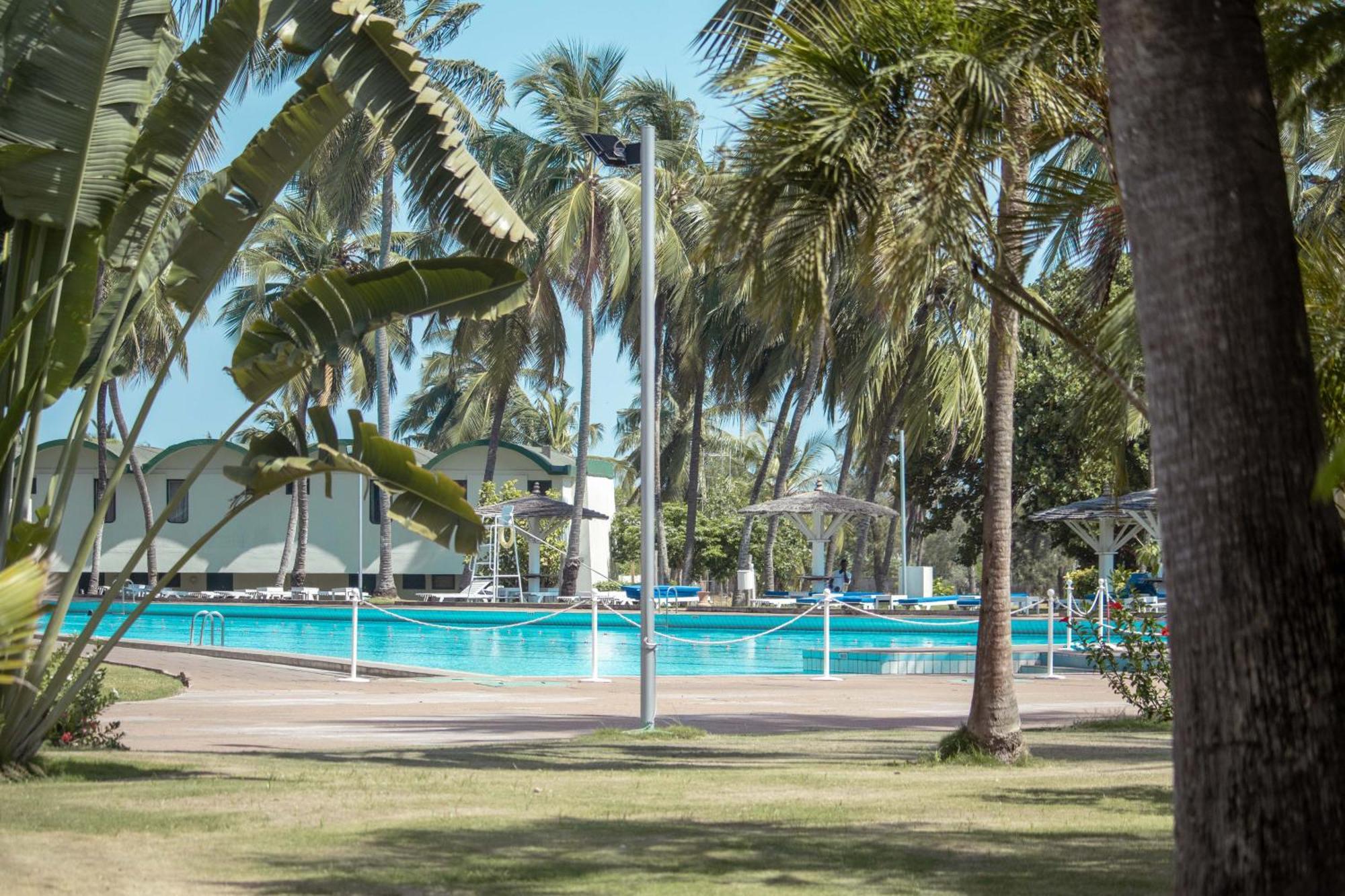 Hotel Sarakawa Λομέ Εξωτερικό φωτογραφία