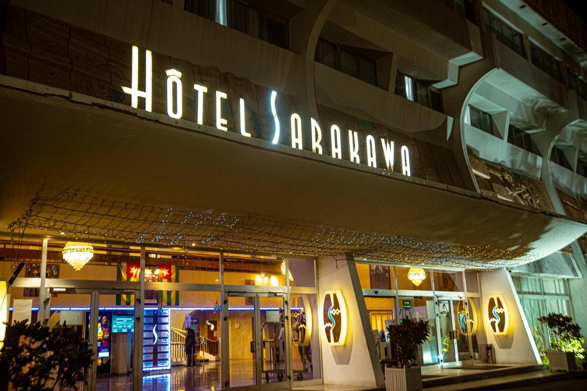Hotel Sarakawa Λομέ Εξωτερικό φωτογραφία